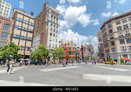 NEW YORK CITY - Jun 22: Union Square am 22. Juli 2014 in New York. Der Name des Platzes stellt die Kombination der beiden wichtigsten Durchgangsstraßen Broadway Stockfoto