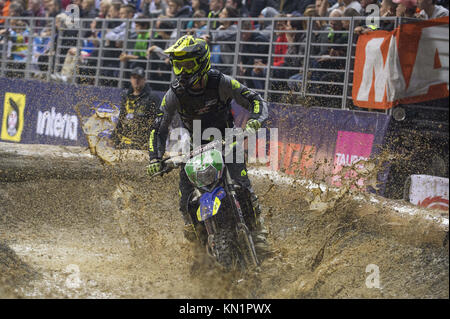 Krakau, Polen. 9 Dez, 2017. Paul Begraben konkurriert Bei der GP Polen SuperEnduro Weltmeisterschaft in Tauron Arena. Credit: Omar Marques/SOPA/ZUMA Draht/Alamy leben Nachrichten Stockfoto