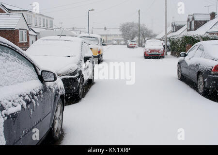 Wickford, Essex, Großbritannien. 10 Dez, 2017. UK Wetter: Am frühen Morgen Schneefall deckt Essex Credit: Ben Rektor/Alamy leben Nachrichten Stockfoto