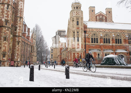 Cambridge, UK - 10. Dezember 2017. UK Wetter: Schnee in Cambridge, England, UK. Credit: Nicola Ferrari/Alamy Live Stockfoto