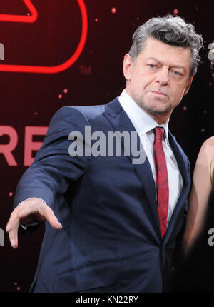 Los Angeles, USA. 09 Dez, 2017. Schauspieler Andy Serkis besucht die Weltpremiere von Disney Pictures und Lucasfilm's Star Wars: Der letzte Jedi' im Shrine Auditorium am 9. Dezember 2017 in Los Angeles, Kalifornien. Foto von Barry King/Alamy Live News Credit: Barry King/Alamy leben Nachrichten Stockfoto