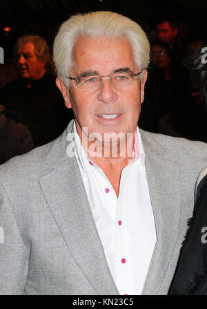 Max Clifford - Entehrten Berühmtheit Publizist hat im Krankenhaus gestorben, im Alter von 74, nach dem Zuklappen im Gefängnis, 10. Dezember 2017, Foto von Richard Goldschmidt Stockfoto