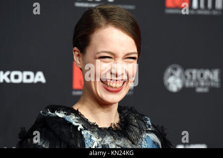 Berlin, Deutschland. 9 Dez, 2017. Schauspielerin Paula Bier kommt für den 30. Europäischen Filmpreis 2017 in Berlin, Deutschland, 9. Dezember 2017. Credit: Maurizio Gambarini/dpa/Alamy leben Nachrichten Stockfoto