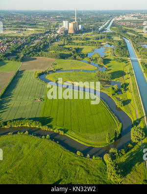 Lippe und Lippeauen westlich von Gersteinwerk, A1, Gersteinwerk, Inogy, RWE Power, Kohlekraftwerk in Werne-Stockum am Stadtrand von Hamm, Stockfoto