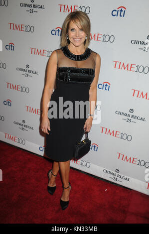 NEW YORK, NY - 21. April: Jill Soloway besucht die Zeit 100 Gala, zu der Zeit als einer der 100 einflussreichsten Menschen der Welt bei Jazz im Lincoln Center am 21. April 2015 in New York City People: Katie Couric Stockfoto