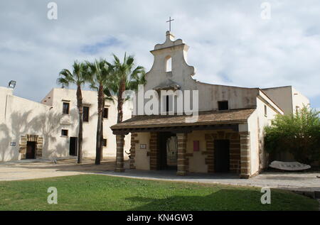 Kleine Kirche in Santa Catalina Burg, Cadiz, Spanien Stockfoto