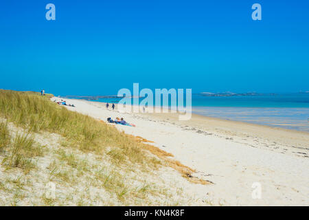 Blicken Sie über Shell Beach, Herm, Guernsey, Channel Islands, Großbritannien Stockfoto