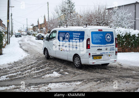 Starker Schneefall verursacht Verkehrsprobleme in Braintree, Essex - Dezember 2017 Stockfoto