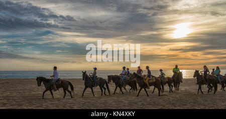 Sommer Sonnenuntergang in Punta Lobos Strand, Todos Santos Baja California Sur MEXIKO Stockfoto