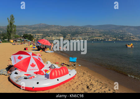 Sommer Blick über Sudbury Strand, Penticton Stadt, Okanagan Valley, British Columbia, Kanada. Stockfoto