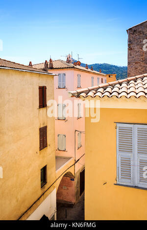 Ille Rousse Altstadt, Korsika Stockfoto