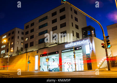 Killesberghoehe Nachbarschaft Apartment Complex teuren modernen Architektur Wohnbereich Höhenpark Killesberg Stuttgart Deutschland Stille Nacht Immobilien De Stockfoto