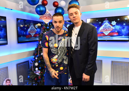 Liam Payne in einem Interview mit der Römischen Kemp, Backstage während zwei Einer der Hauptstadt Jingle Bell Ball mit Coca-Cola in der Londoner O2 Arena. Stockfoto