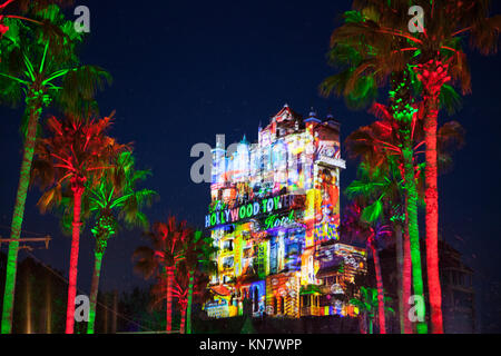 Sunset Weihnachtsgrüße, Turm des Terrors, Disney's Hollywood Studios, Orlando, Florida Stockfoto