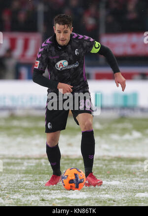 Koeln, Deutschland. 10 Dez, 2017. Köln, Deutschland, 10. Dezember 2017, Bundesliga Spieltag 15, 1. FC Koeln vs SC Freiburg: Bekämpfung der Credit: Jürgen Schwarz/Alamy leben Nachrichten Stockfoto