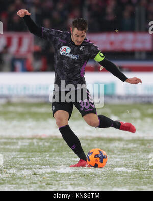 Koeln, Deutschland. 10 Dez, 2017. Köln, Deutschland, 10. Dezember 2017, Bundesliga Spieltag 15, 1. FC Koeln vs SC Freiburg: Bekämpfung der Credit: Jürgen Schwarz/Alamy leben Nachrichten Stockfoto