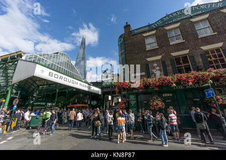 Der Markt Porter Pub in der Nähe von Bourogh Markt, der Shard London Bridge, Quartal, Stockfoto