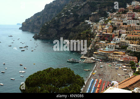 Erstaunlich Positano Antenne Landschaft, in Amalfi Küste - Italien Stockfoto