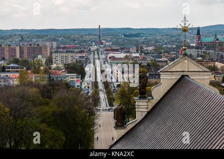 Blick auf die Stadt vom Dach des Klosters von Jasna Góra in Tschenstochau, Polen Stockfoto