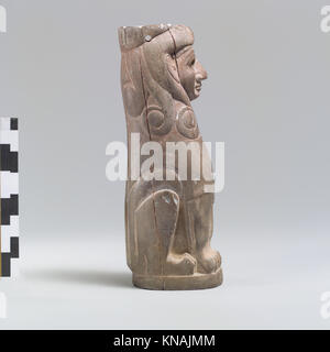 Möbelträger- weibliche Sphinx mit Hathor-Locken MET DP130755 323527 Stockfoto