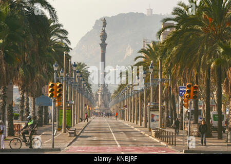 Kolumbus-Denkmal an der Waterfront in Barcelona, Katalonien, Spanien. Stockfoto