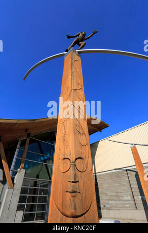 Das Konzept der Schöpfung Skulpturen, Rotary Center für die Künste, Downtown Kelowna Stadt, Okanagan Lake, British Columbia, Kanada. Stockfoto