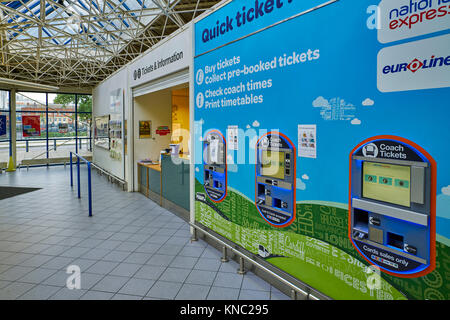 Quick Tickets Maschinen bei Leeds City Bus Station Stockfoto