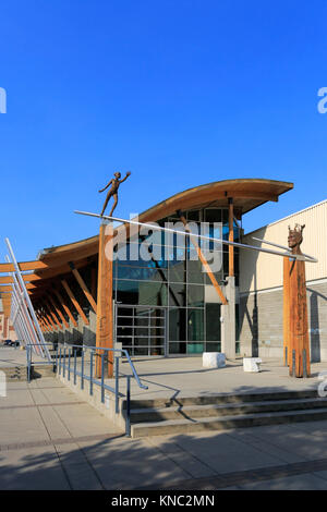 Das Konzept der Schöpfung Skulpturen, Rotary Center für die Künste, Downtown Kelowna Stadt, Okanagan Lake, British Columbia, Kanada. Stockfoto