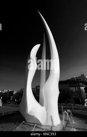 Der Geist der Segel Skulptur, City Park, Kelowna, Okanagan Lake, British Columbia, Kanada. Stockfoto