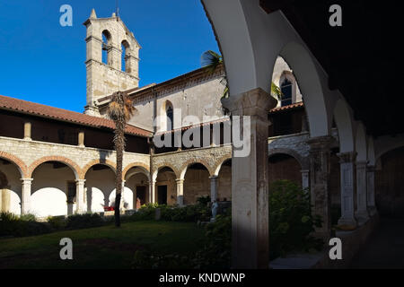 Kloster von St. Franziskus in Pula. Kroatien. Stockfoto