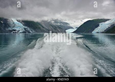 Wake of a boat segeln in Prince William Sound, Chugach National Forest, Alaska, USA Stockfoto