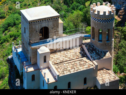 Die Torretta Pepoli - kleines Schloss in alten historischen sizilianischen Stadt Erice, Trapani, Sizilien, Italien Stockfoto