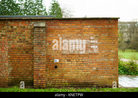 Wandern im Spätherbst Bute Park Cadiff, Wales Stockfoto