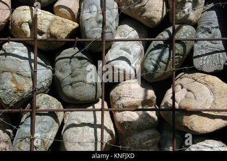 In Moskau, das Denkmal für die Opfer des Gulag System steht in den Skulpturen Parc. Stockfoto