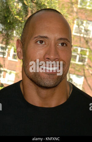 Dwayne Johnson bei der Premiere von "Racing Dreams" während des Tribeca Film Festival 2009 in der SVA Theater in New York City. April 25, 2009. Credit: Dennis Van Tine/MediaPunch Stockfoto