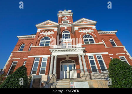 Monroe County Courthouse in Forsyth, Georgia, wurde 1896 errichtet und ist der viktorianischen Design. Es ist im National Register der Historischen Stätten aufgeführt. Stockfoto