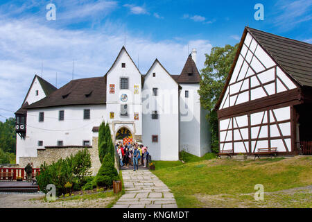 Schloss mit Open-air Museum, Dorf Seeberg Ostroh, Karlsbad, Tschechische Republik Stockfoto