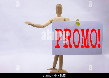 Konzeptionelle Hand schreiben Bildunterschrift Inspiration zeigen Promo Business Konzept für Promo Sonderangebot Shopping Produkt Promotion geschrieben Haftnotiz Skulptur Stockfoto