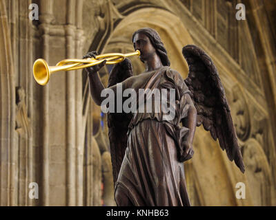 Engel mit Trompete, Statue,, Kings College Chapel, Cambridge Stockfoto