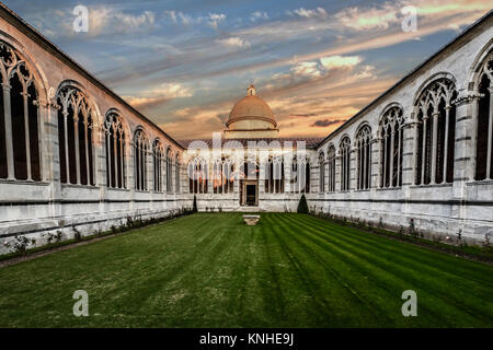 Der Campo Santo oder Camposanto Vecchio, der Alte Friedhof in die Piazza del Duomo in der toskanischen Stadt von Pisa Italien Stockfoto