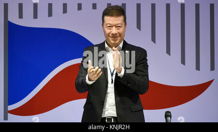 Prag, Tschechische Republik. 09 Dez, 2017. Vorsitzender der SPD Tomio Okamura besucht die 4. nationale Konferenz der anti-europäischen populistische Freiheit und Direkte Demokratie (SPD) politische Partei in Prag, Tschechische Republik, am 9. Dezember 2017. Credit: Ondrej Deml/CTK Photo/Alamy leben Nachrichten Stockfoto