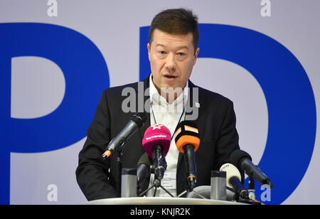 Prag, Tschechische Republik. 09 Dez, 2017. Vorsitzender der SPD Tomio Okamura besucht die 4. nationale Konferenz der anti-europäischen populistische Freiheit und Direkte Demokratie (SPD) politische Partei in Prag, Tschechische Republik, am 9. Dezember 2017. Credit: Ondrej Deml/CTK Photo/Alamy leben Nachrichten Stockfoto