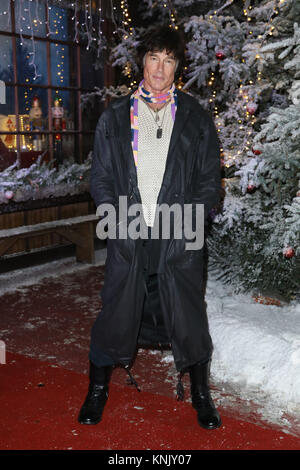 Rom, Italien. 12 Dez, 2017. Rom, Cinecittà Studios, super Weihnachten Film Premiere. Im Bild: Ronn Moss Credit: Unabhängige Fotoagentur/Alamy leben Nachrichten Stockfoto