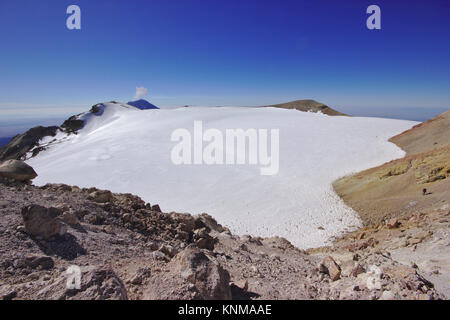 Iztaccíhuatl, Aussicht vom Gipfel über Glaciar gefüllten Krater, Mexiko Stockfoto