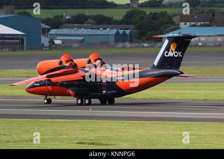 UR-CKC, eine Antonow An-74 TK-100 von ukrainischen Träger Cavok Luft betrieben, am Internationalen Flughafen Prestwick, Ayrshire. Stockfoto