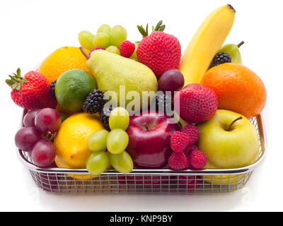 Korb mit Obst Stockfoto