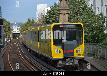 U2, U-Bahn, B? lowstrasse, der Schönheit der Berge, Temple Court schöne Berg, Berlin, Deutschland, U-Bahn, Buelowstrasse, Schöneberg, Tempelhof-Schoenebe Stockfoto