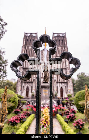 HANOI, VIETNAM - März 08., 2017. St Joseph's Cathedral in Ha Noi, Vietnam. Stockfoto