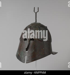 Bronze Helm des Apulian-Corinthian Typ MET DP 105640 257635 Stockfoto