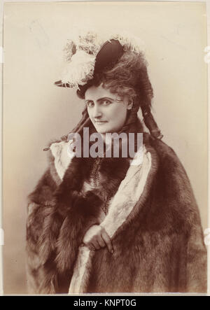 Das Foto von Pierre-Louis Pierson mit dem Titel „Gräfin de Castiglione“ zeigt die italienische Adlige in dramatischer, theatralischer Pose. Das Bild spiegelt die Persönlichkeit der Gräfin wider. Stockfoto